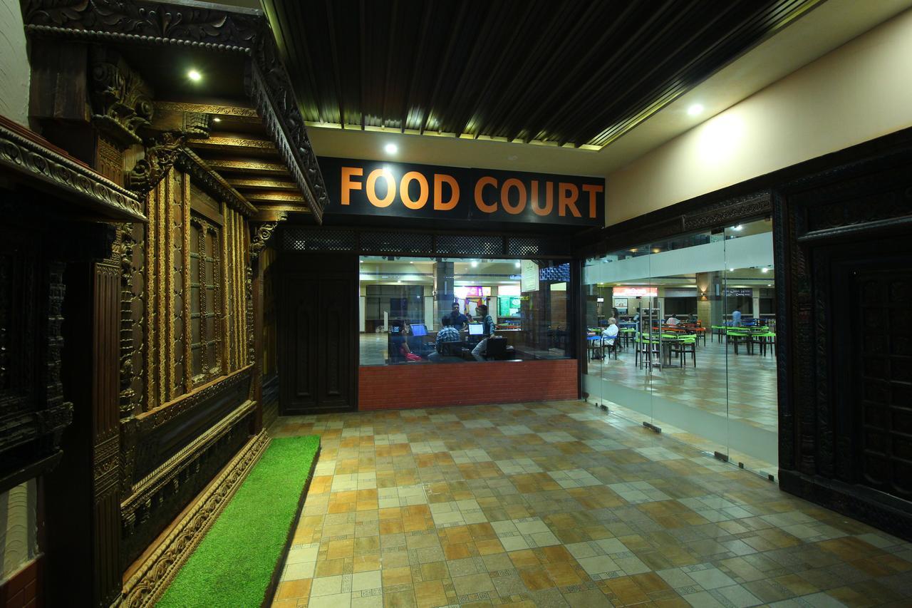 Jackpot Room In & Out Dormitory Ahmedabad Eksteriør bilde